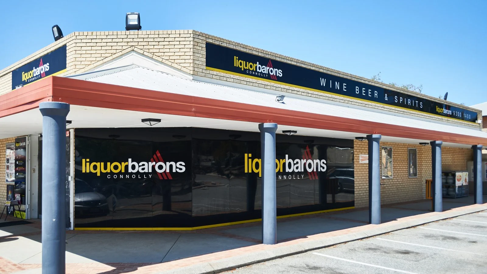 The Liquor Barons Connolly storefront at Shop 11/12, 1 Glenelg Place, Connolly